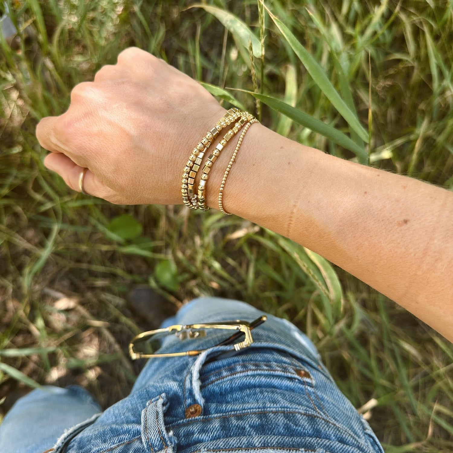 Alexa Leigh Alternating Square and Round Beaded Bracelet in Yellow Gold