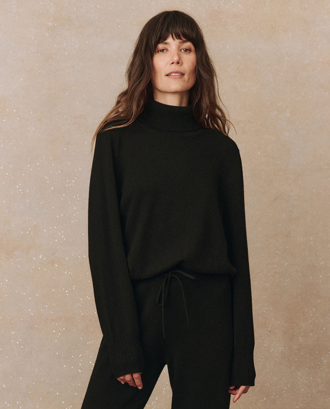 The Great Cashmere Turtleneck Sweater in Black